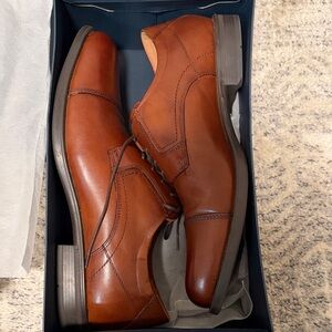 Florsheim Midtown Cap Toe Oxford in Brown
